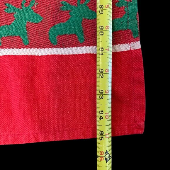Vintage Christmas Tablecloth Reindeer Red Green Cotton 1987 Tag Textile 62 x 95 - Picture 5 of 11